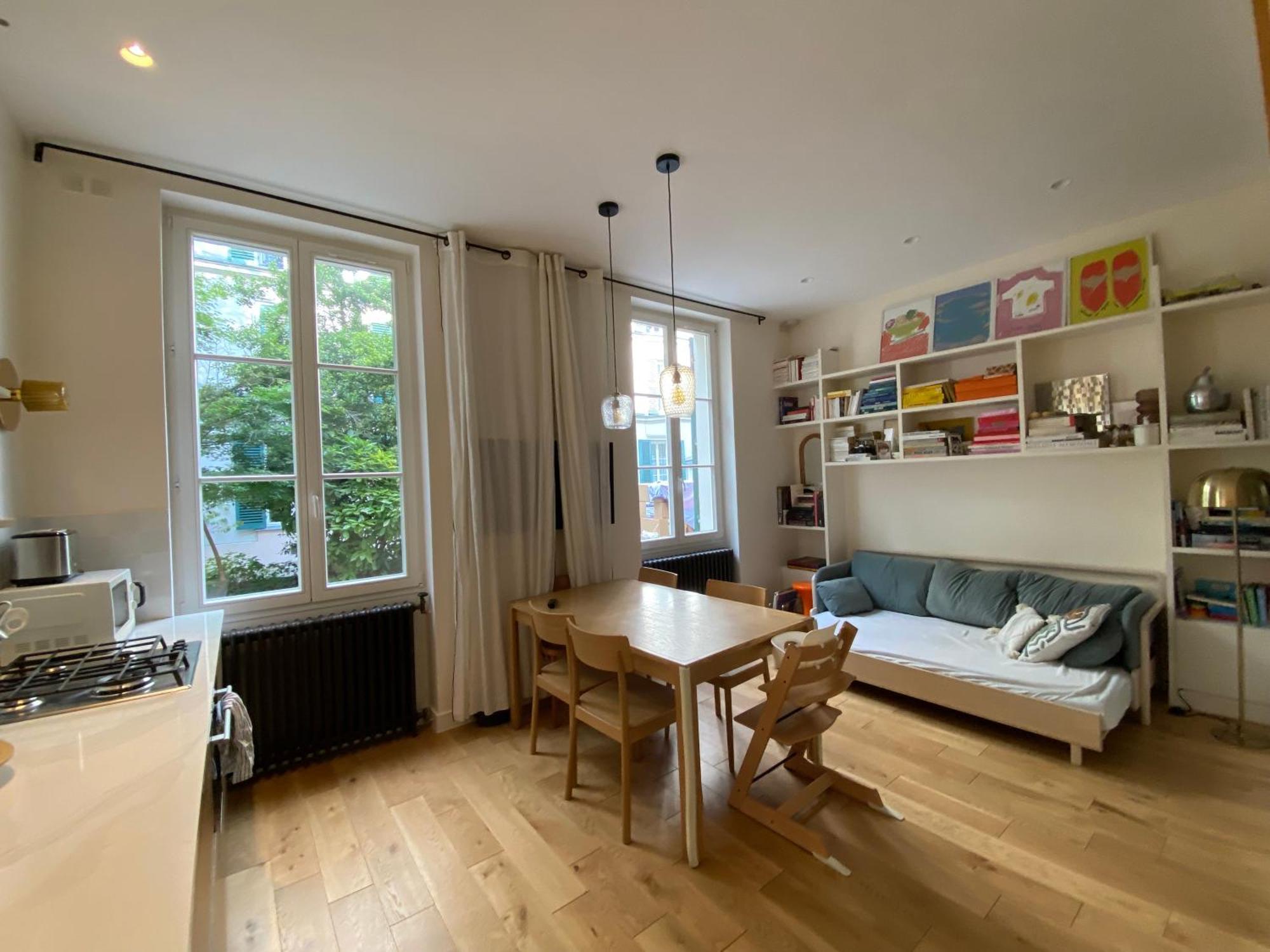 Charming For 4 People 14 Parijs